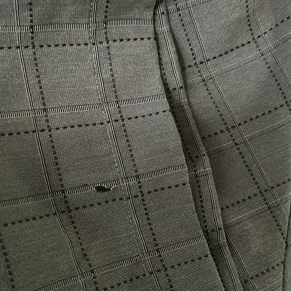 Claiborne Mens Gray Plaid Short Sleeve Button Down Shirt, Size XL - Picture 5 of 5